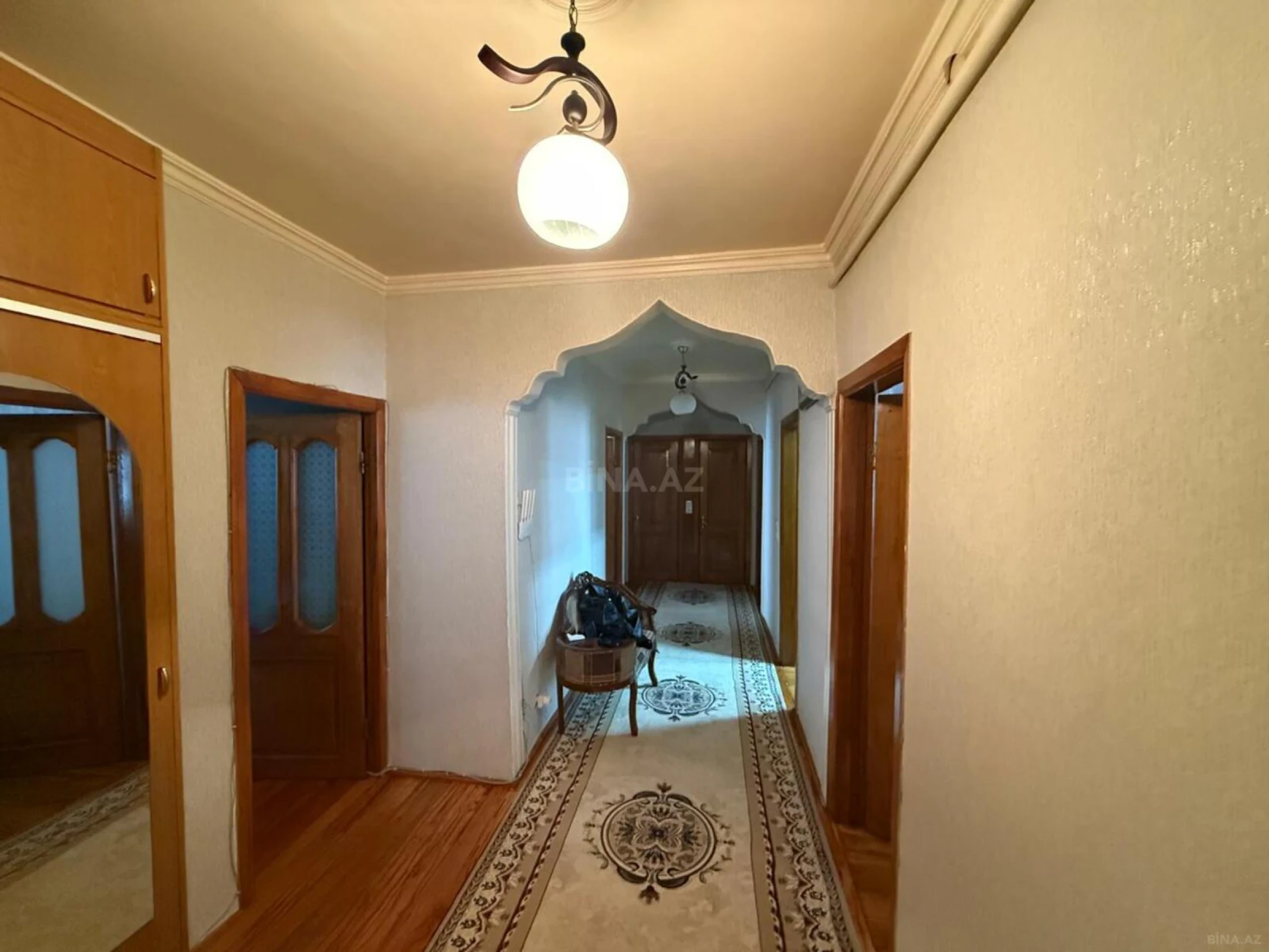 Satılır 5 otaqlı mənzil 100 m²