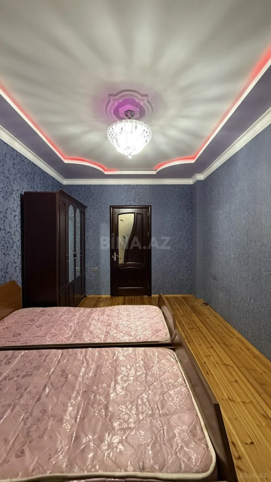 Satılır 2 otaqlı mənzil 62 m²