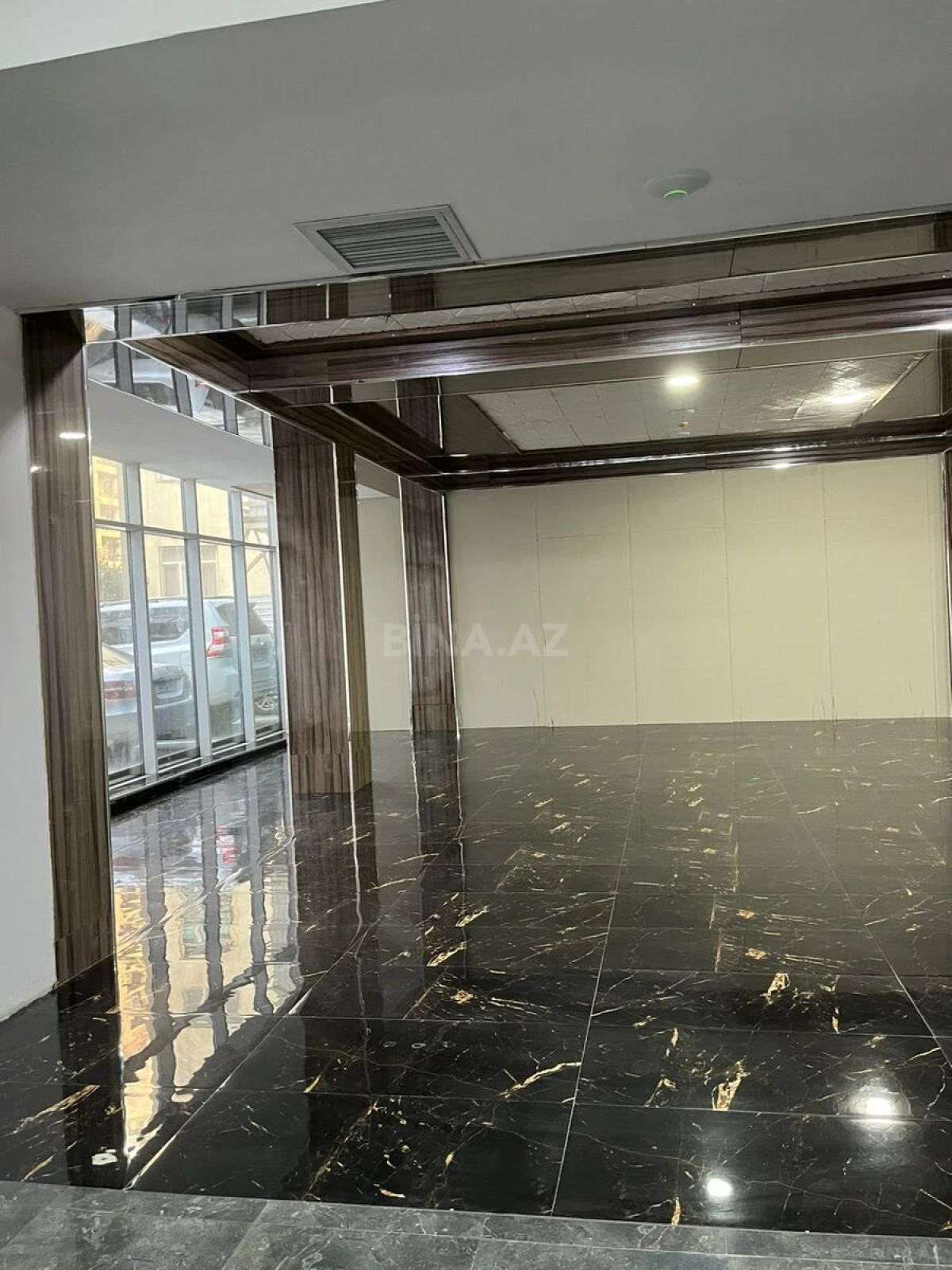 Kirayə verilir 1 otaqlı ofis 170 m²