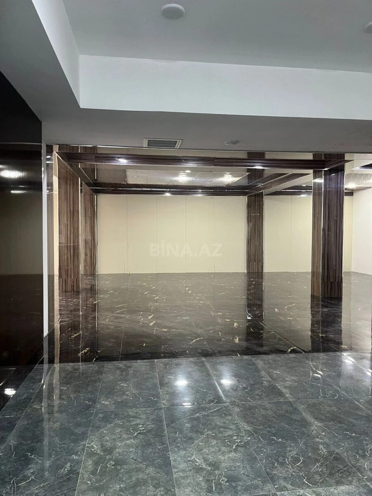 Kirayə verilir 1 otaqlı ofis 170 m²
