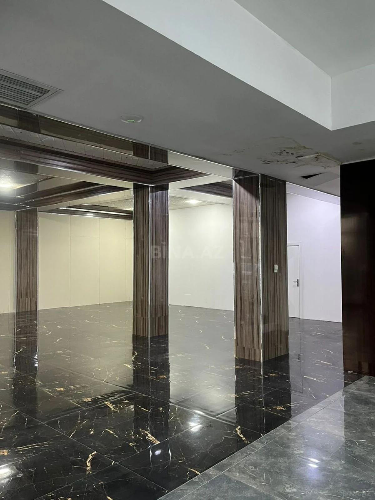 Kirayə verilir 1 otaqlı ofis 170 m²