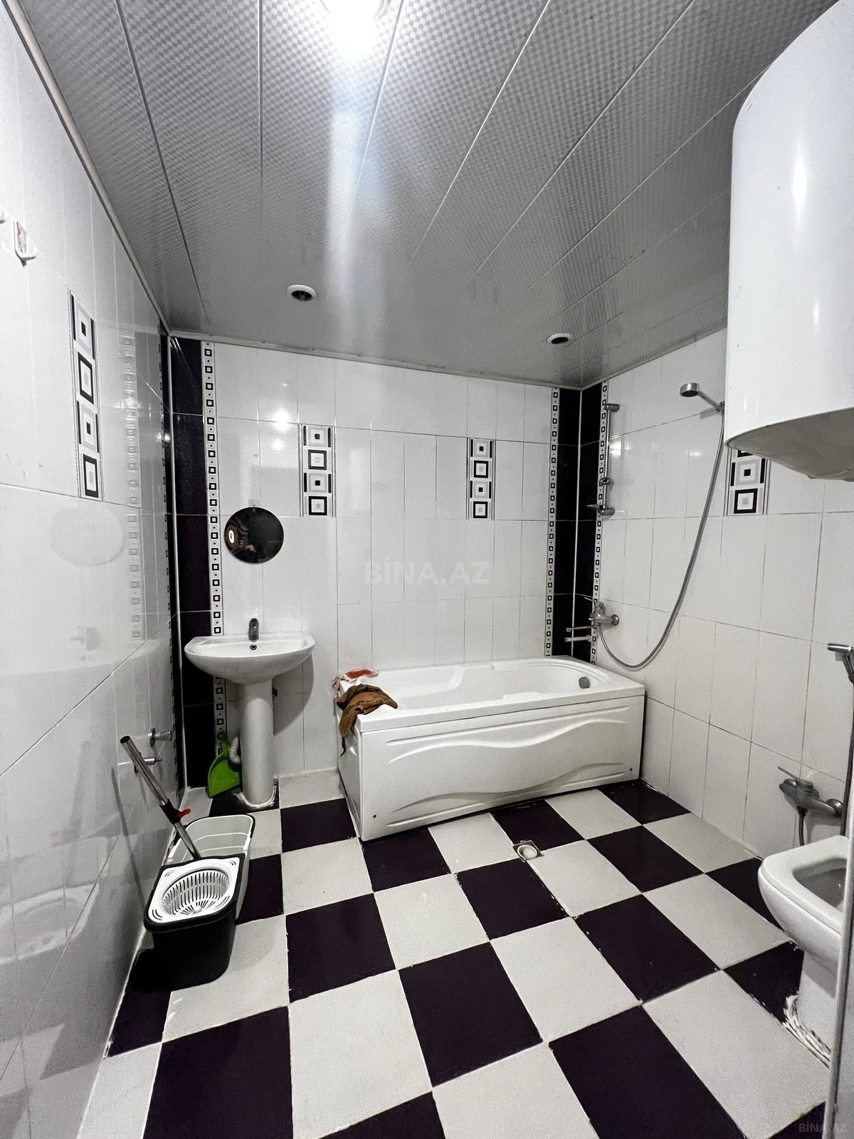 Kirayə verilir 2 otaqlı mənzil 65 m²