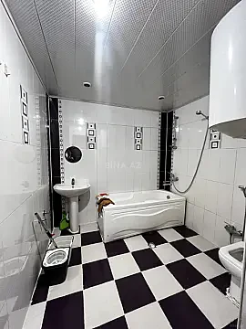 Kirayə verilir 2 otaqlı mənzil 65 m²