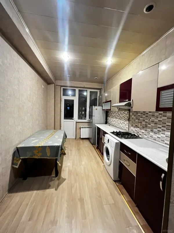 Kirayə verilir 2 otaqlı mənzil 65 m²