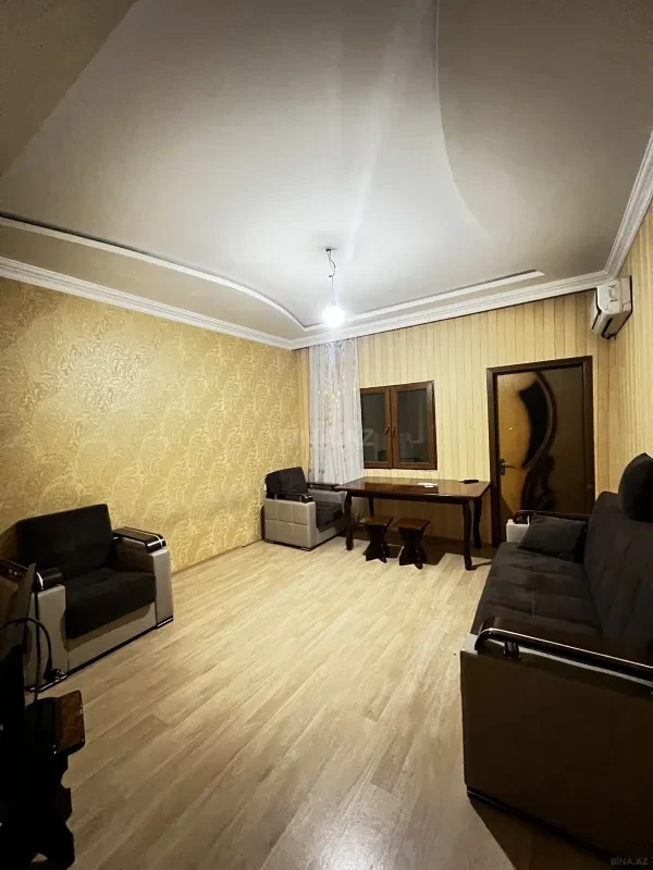 Kirayə verilir 2 otaqlı mənzil 65 m²