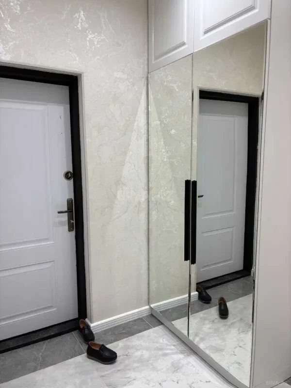 Kirayə verilir 2 otaqlı mənzil 80 m²