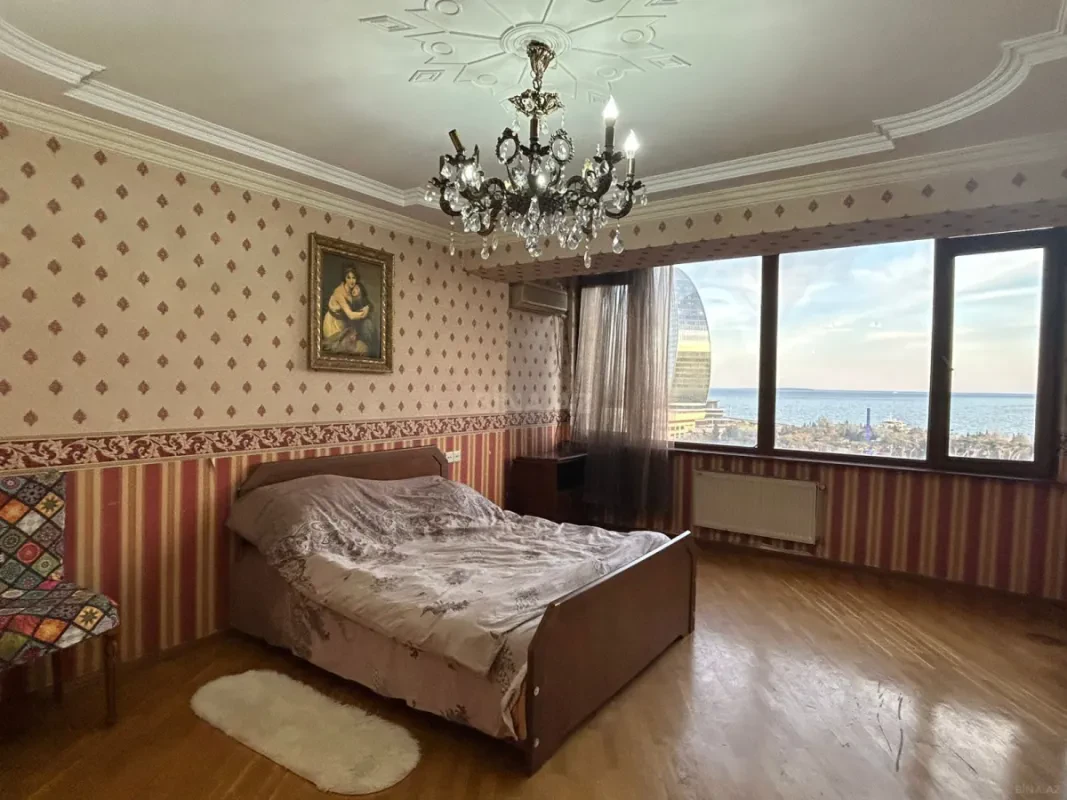 Kirayə verilir 4 otaqlı mənzil 115 m²