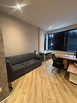 Kirayə verilir 1 otaqlı ofis 20 m²