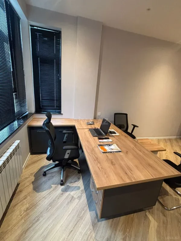 Kirayə verilir 1 otaqlı ofis 20 m²