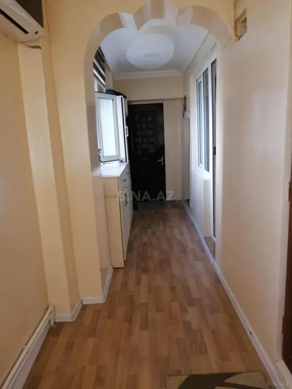 Satılır 4 otaqlı mənzil 103 m²