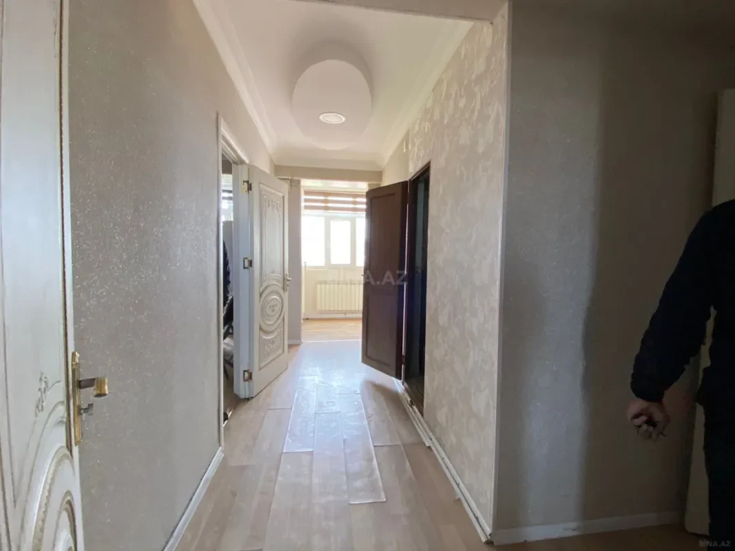 Satılır 4 otaqlı mənzil 103 m²