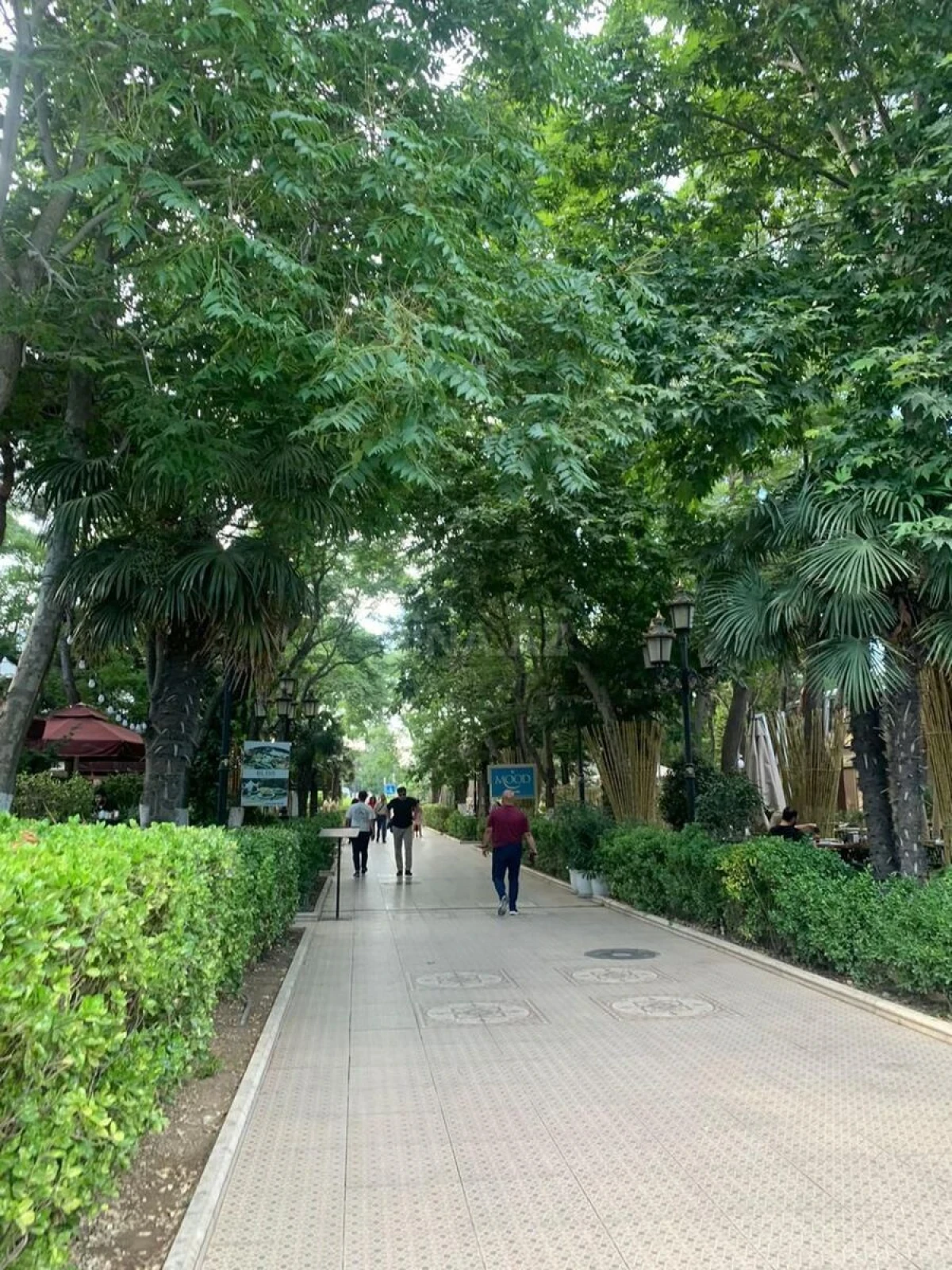 Satılır 4 otaqlı mənzil 103 m²