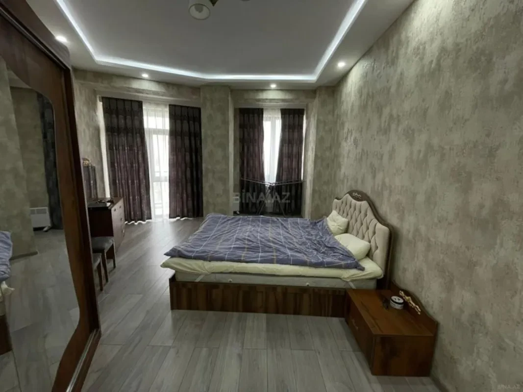 Kirayə verilir 2 otaqlı mənzil 85 m²