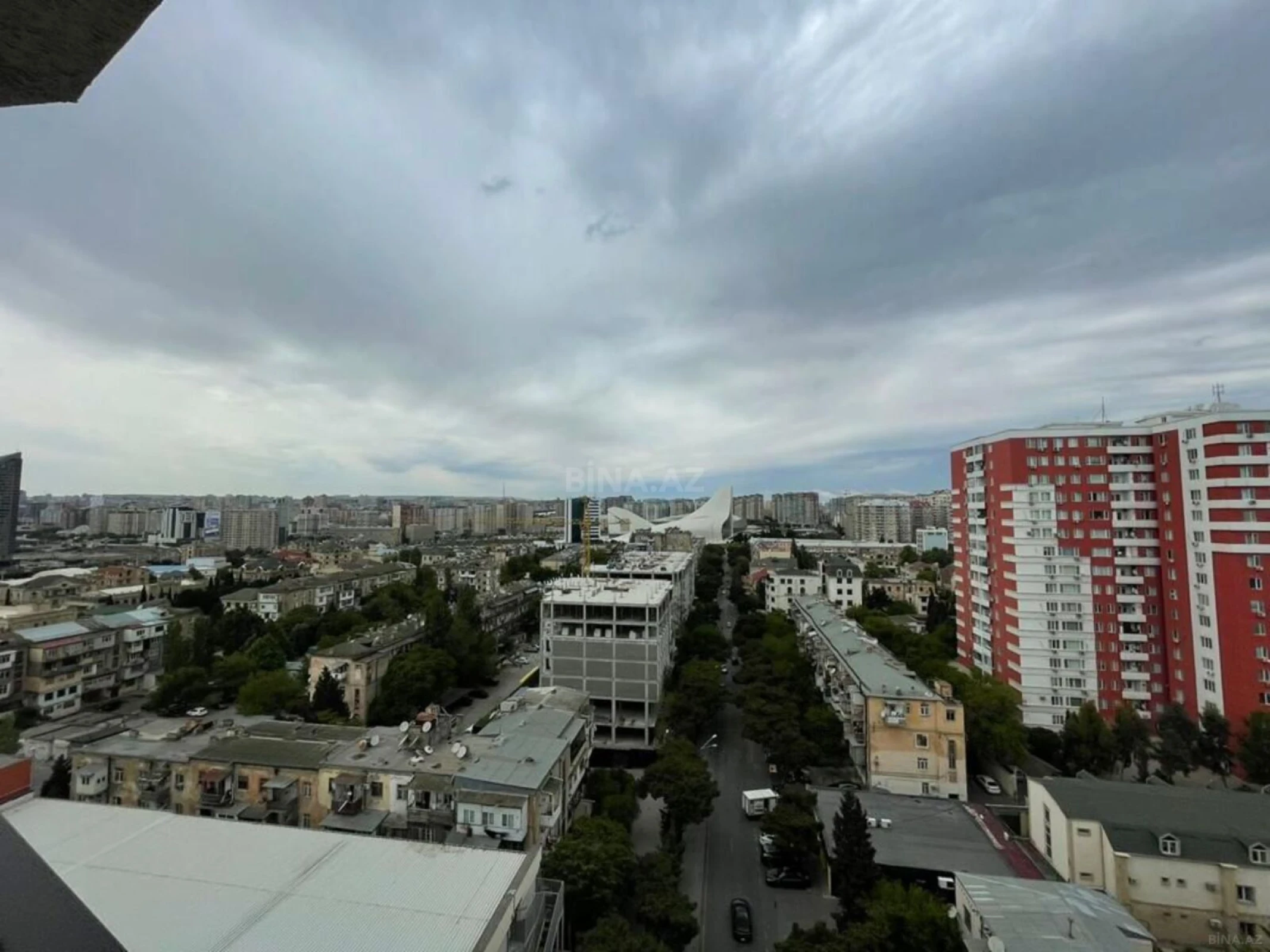 Kirayə verilir 2 otaqlı mənzil 85 m²