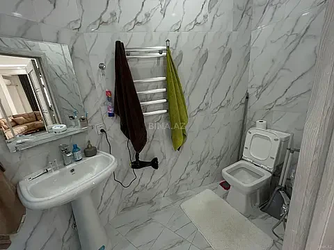 Kirayə verilir 2 otaqlı mənzil 85 m²