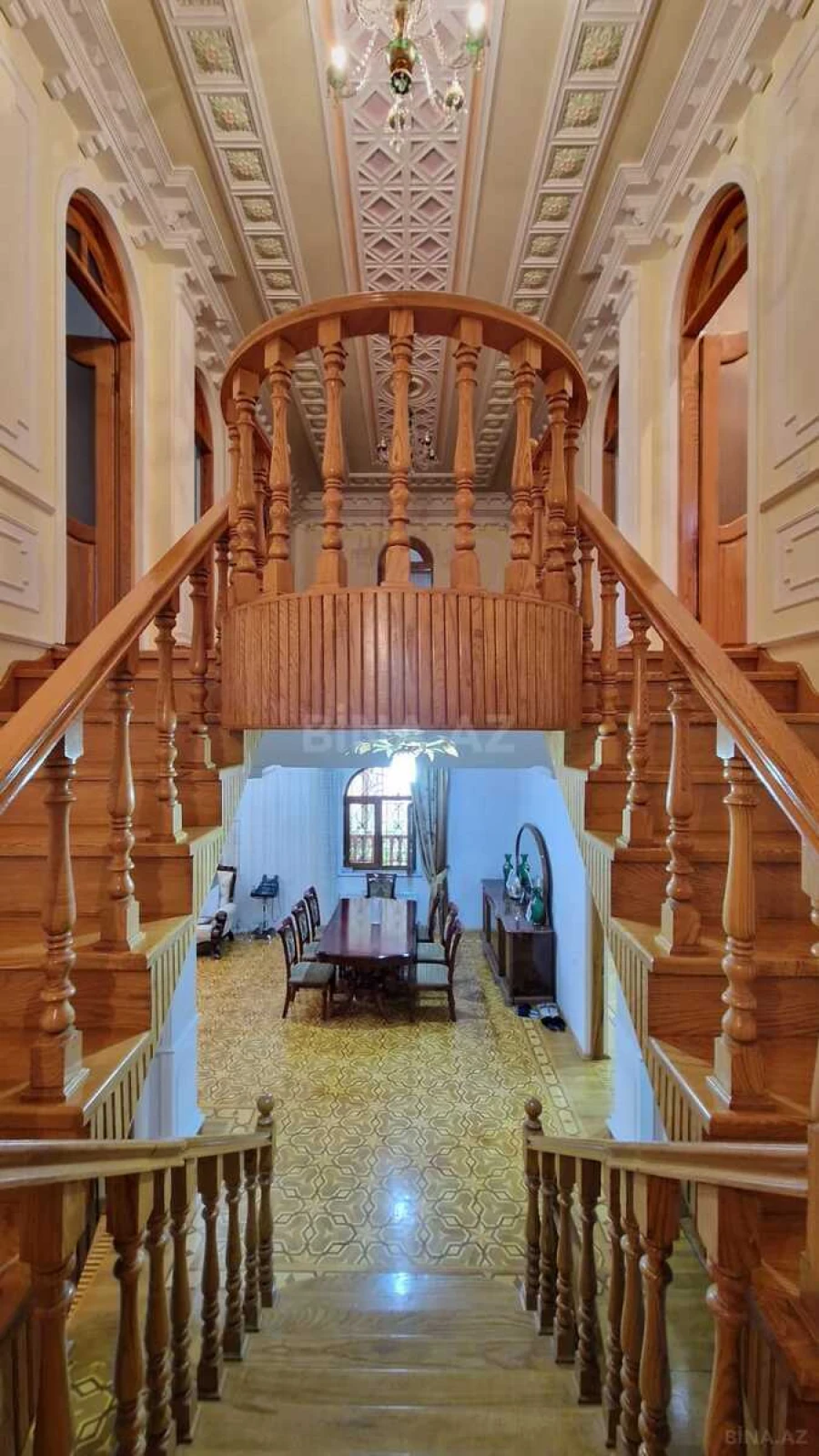 Satılır 7 otaqlı həyət evi 450 m²