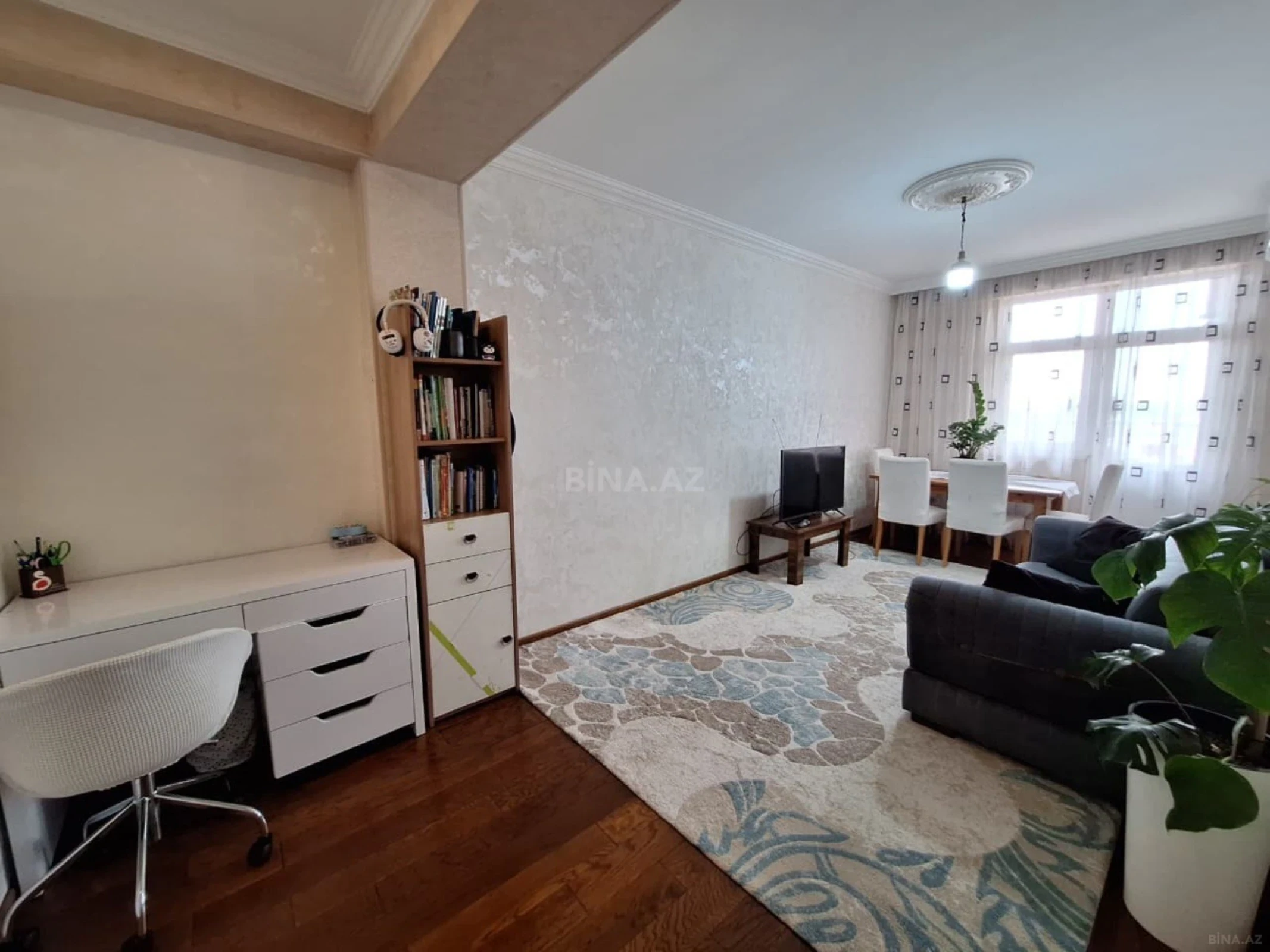 Satılır 2 otaqlı mənzil 78 m²