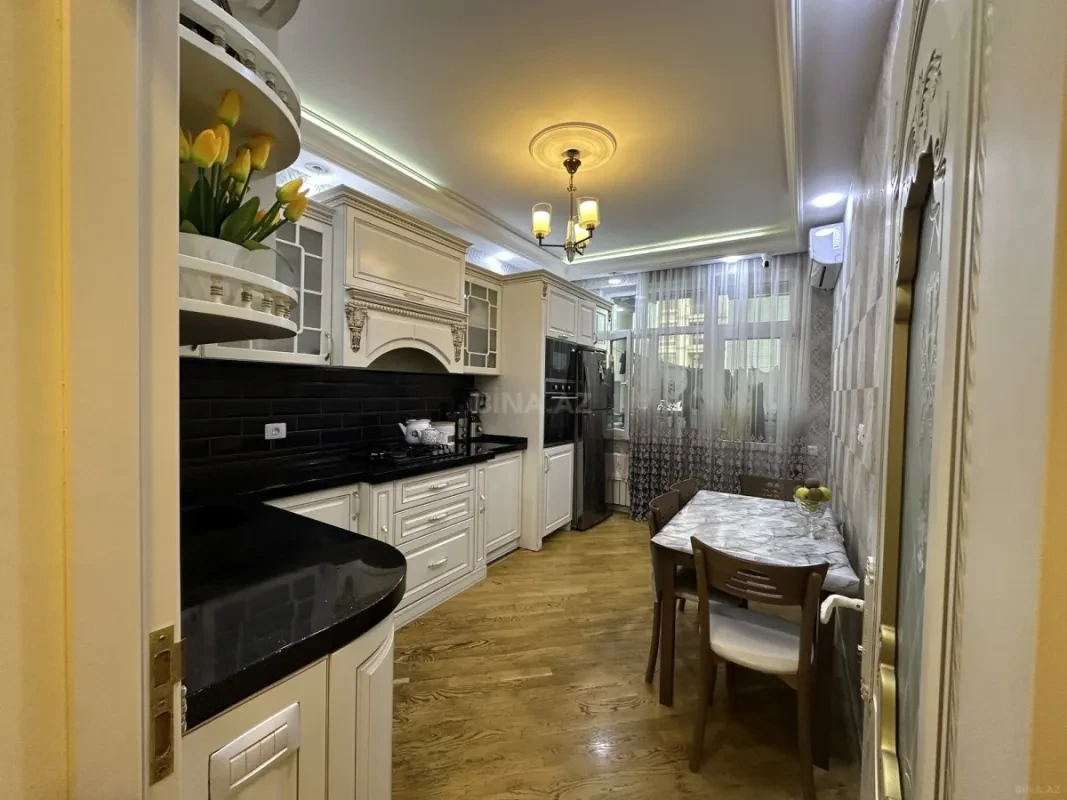 Satılır 3 otaqlı mənzil 100 m²