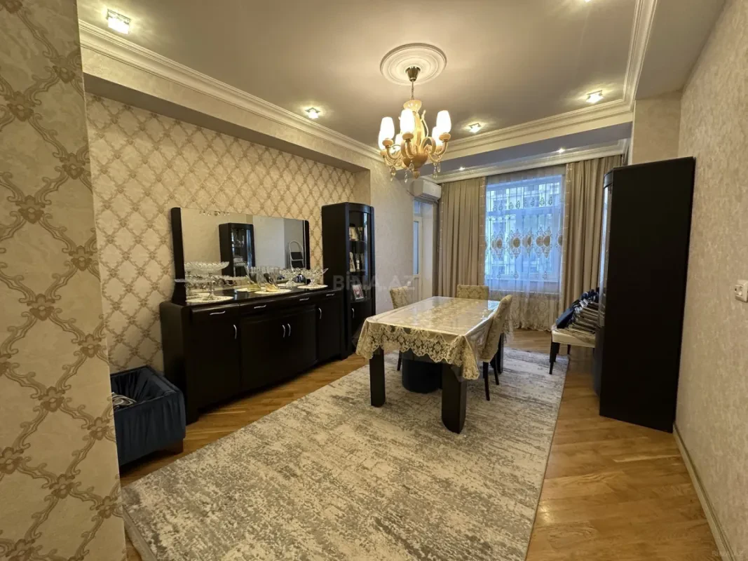 Satılır 3 otaqlı mənzil 100 m²