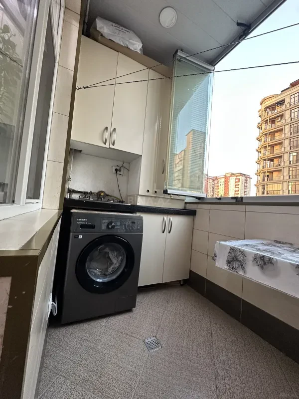 Satılır 3 otaqlı mənzil 100 m²