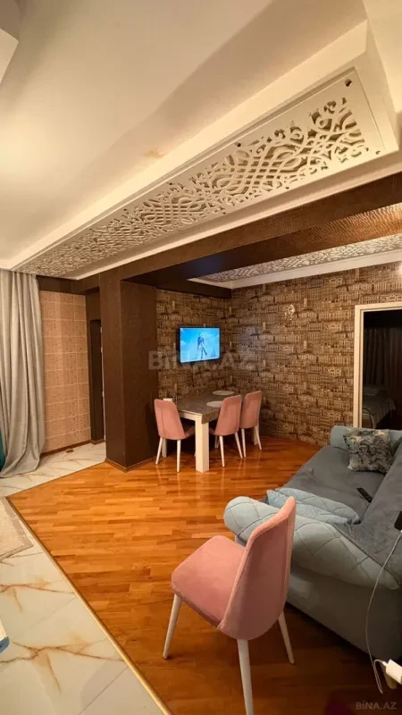 Kirayə verilir 2 otaqlı mənzil 53 m²