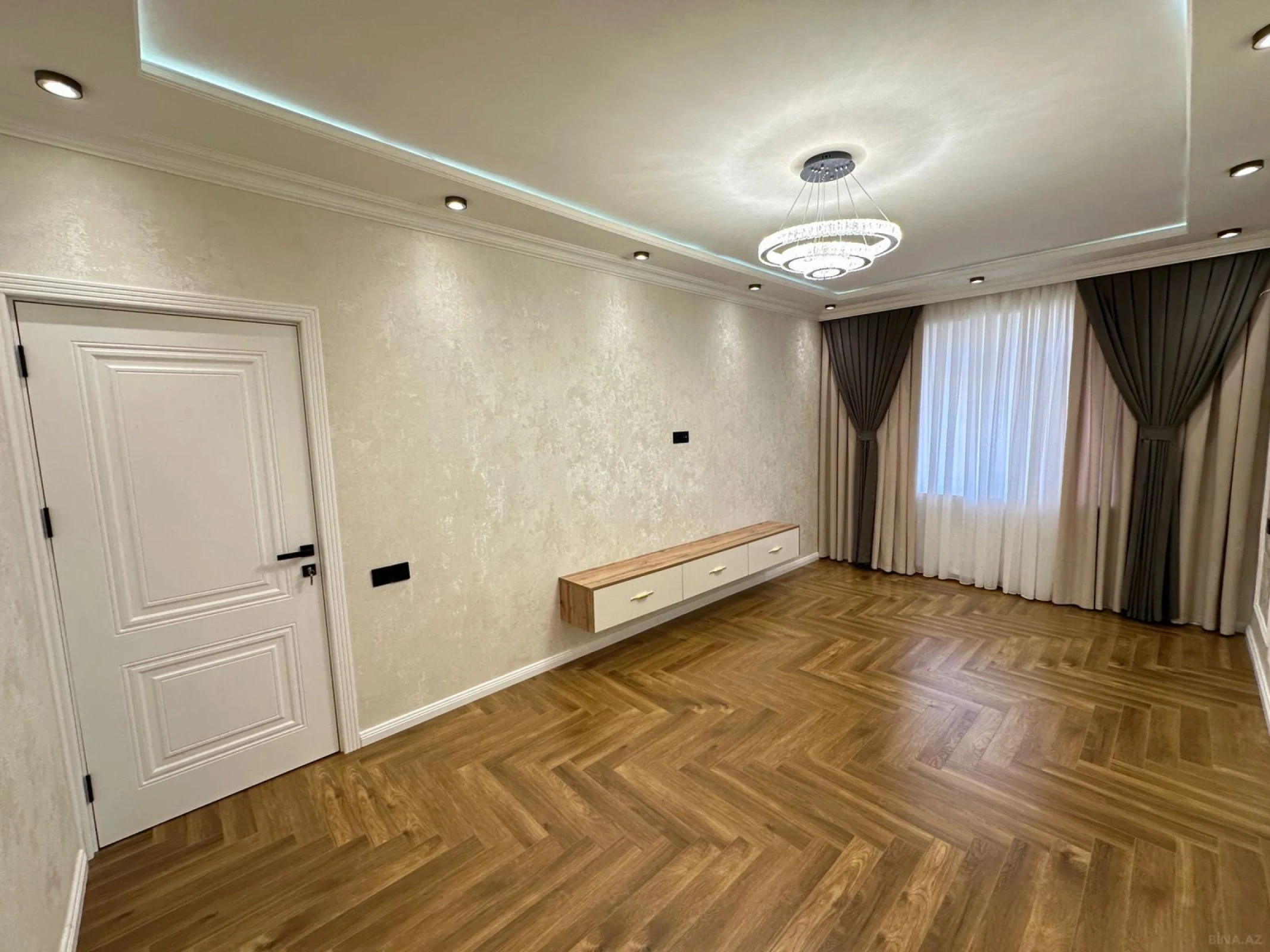Satılır 3 otaqlı mənzil 80 m²