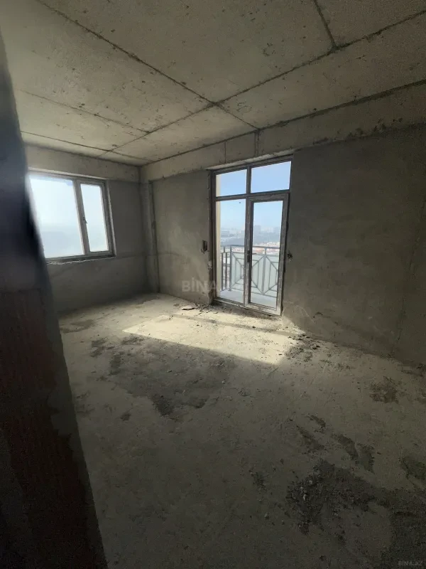 Satılır 3 otaqlı mənzil 114 m²