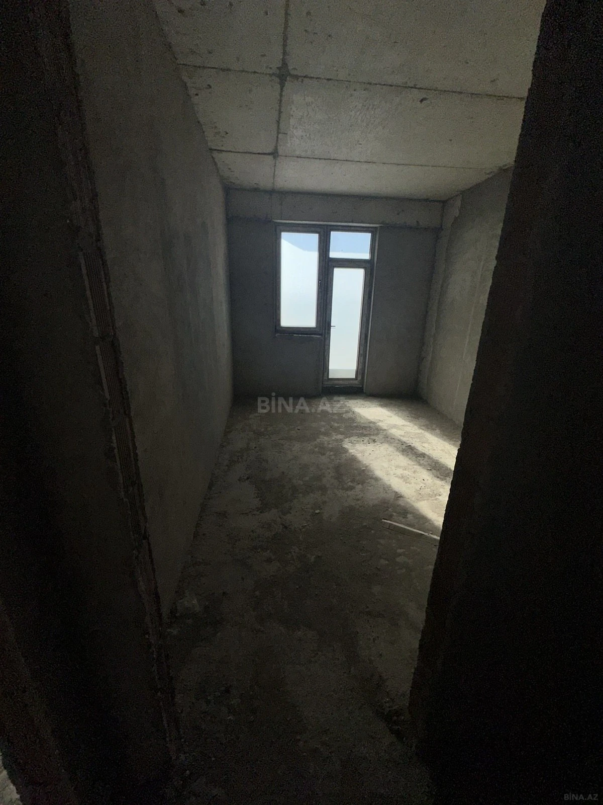 Satılır 3 otaqlı mənzil 114 m²
