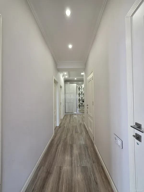 Satılır 3 otaqlı mənzil 95 m²