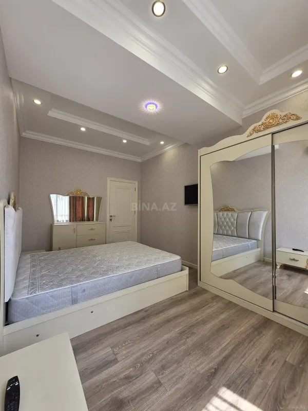 Satılır 3 otaqlı mənzil 95 m²