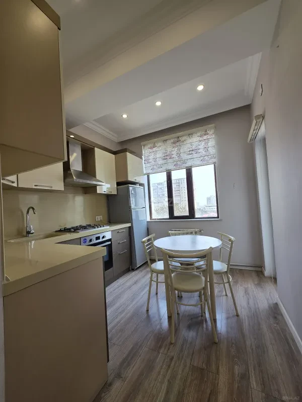 Satılır 3 otaqlı mənzil 95 m²