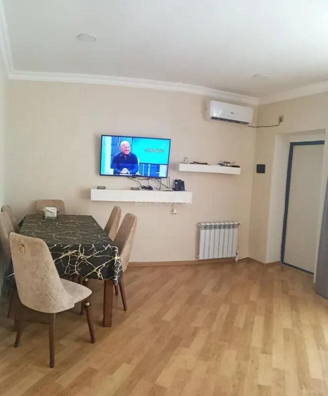 Kirayə verilir 3 otaqlı həyət evi 65 m²