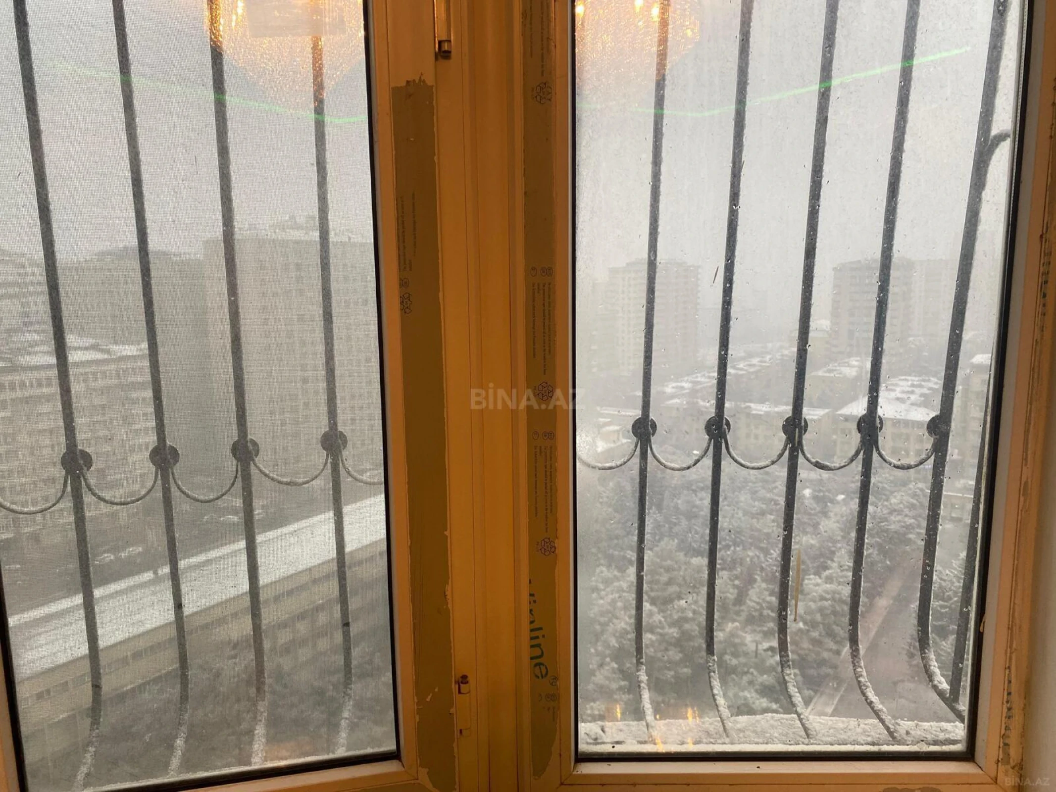 Satılır 2 otaqlı mənzil 110 m²