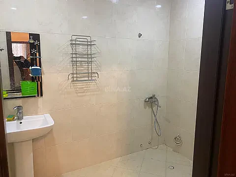 Satılır 2 otaqlı mənzil 110 m²