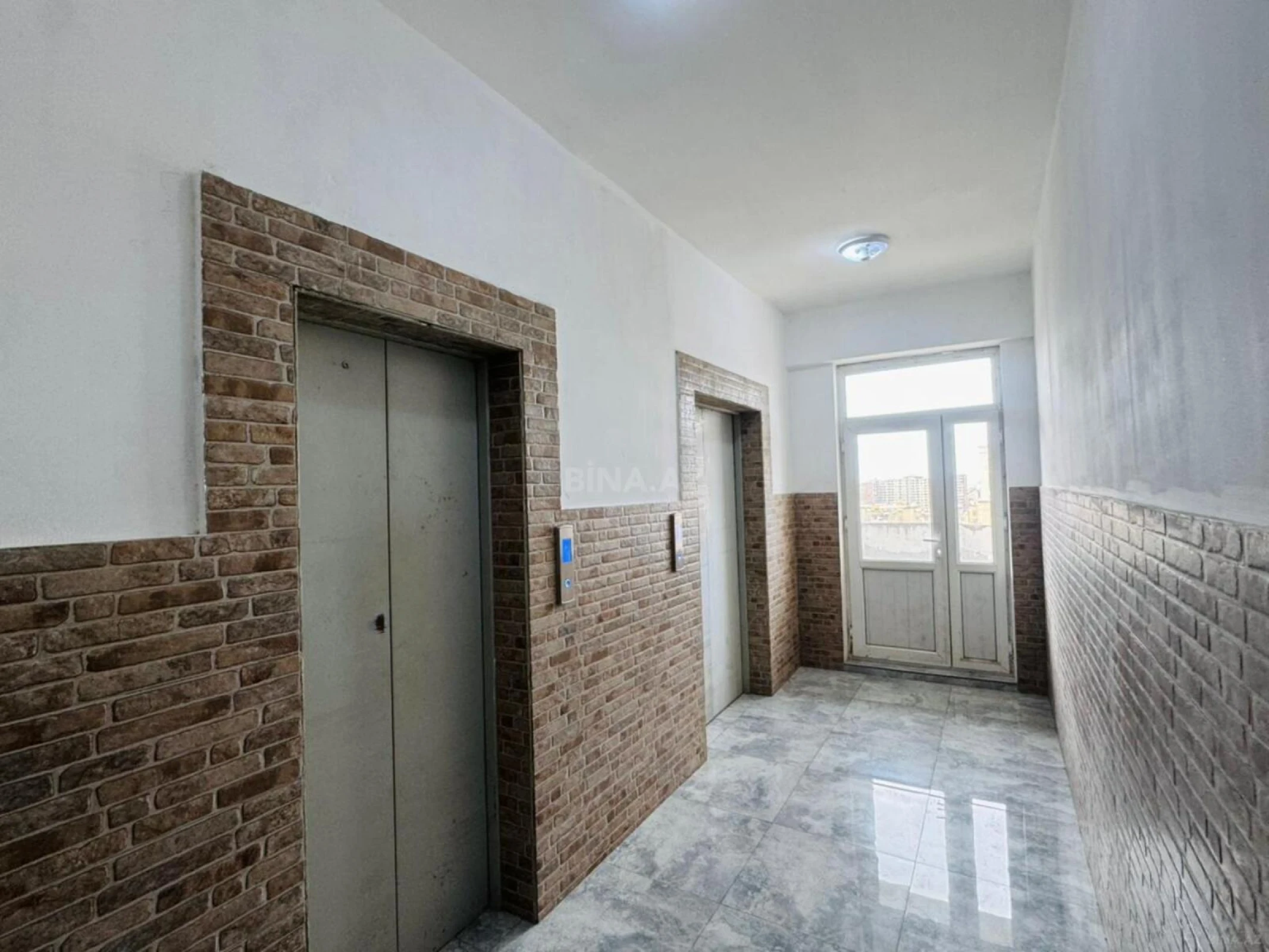 Satılır 2 otaqlı mənzil 55 m²