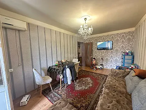 Satılır 2 otaqlı mənzil 40 m²
