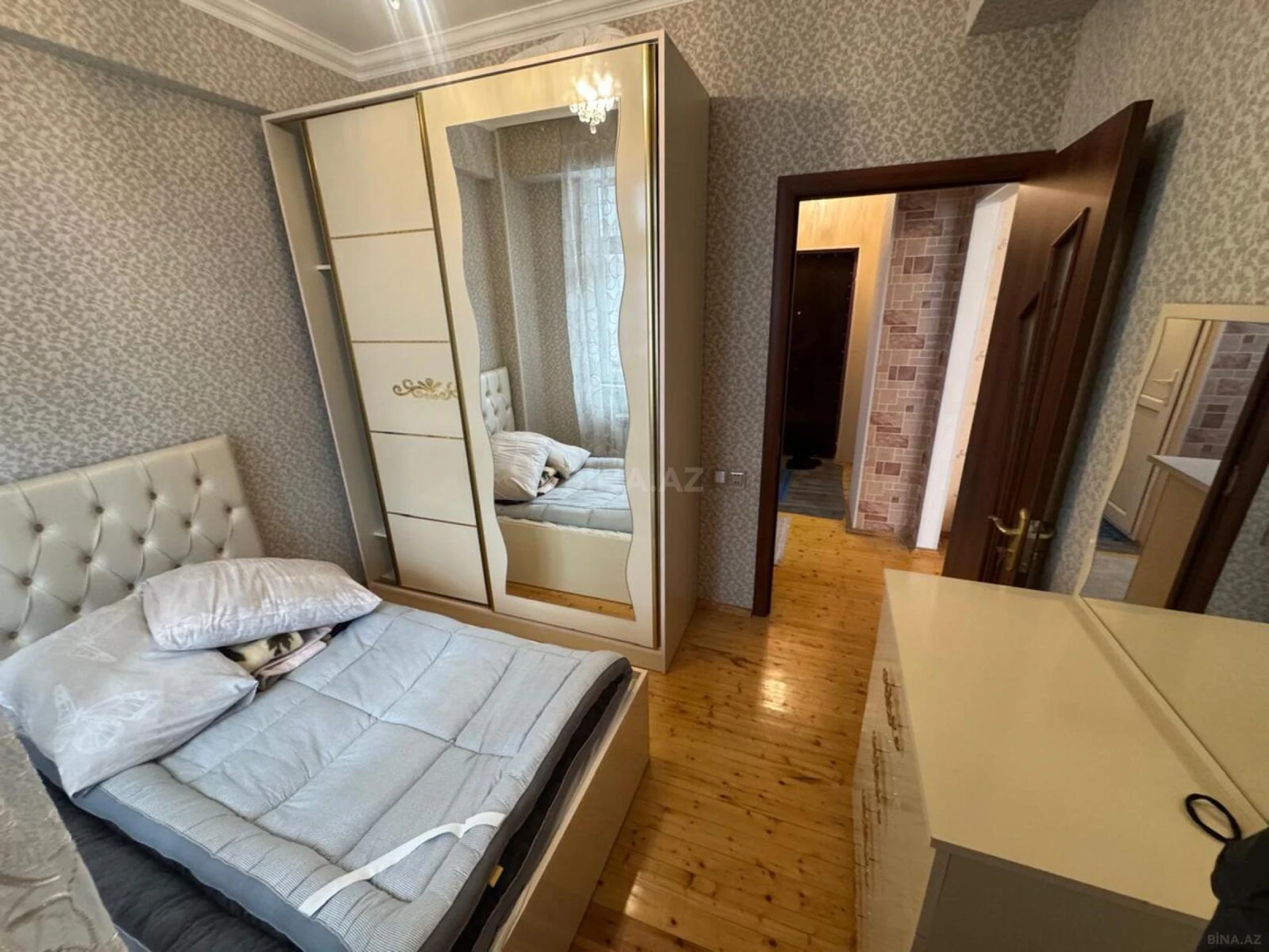 Satılır 2 otaqlı mənzil 42 m²