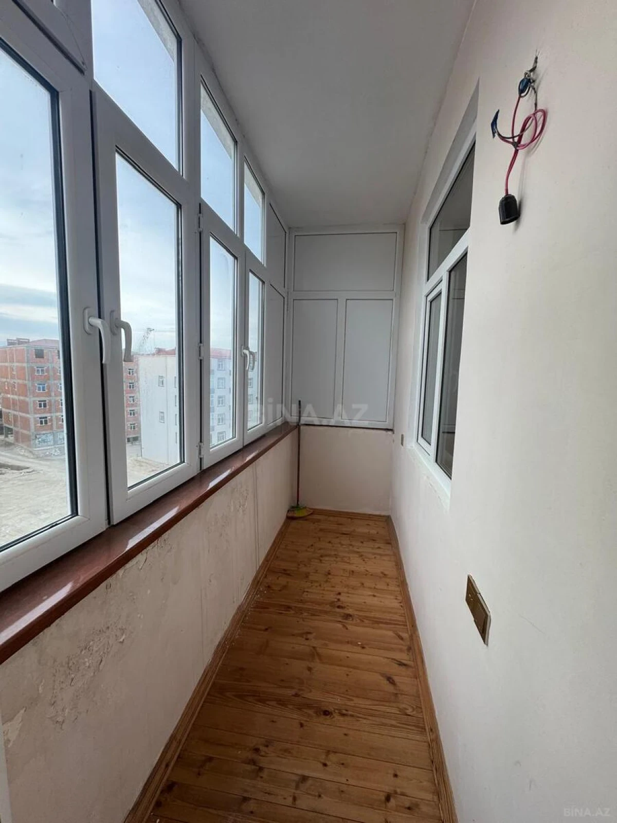 Satılır 2 otaqlı mənzil 42 m²