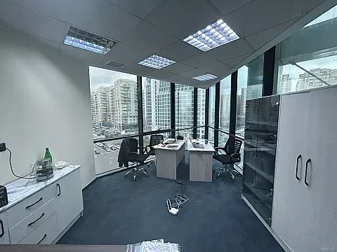 Kirayə verilir 3 otaqlı ofis 92 m² — Bakı 3 otaq 92.00 m²