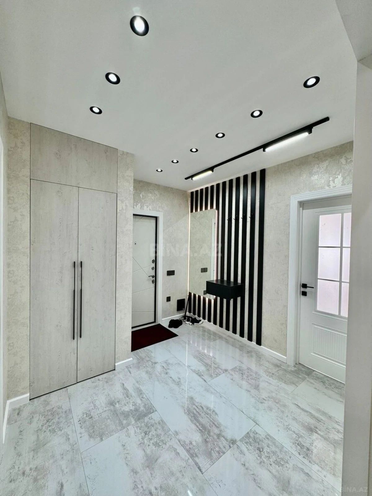 Satılır 3 otaqlı mənzil 78 m²