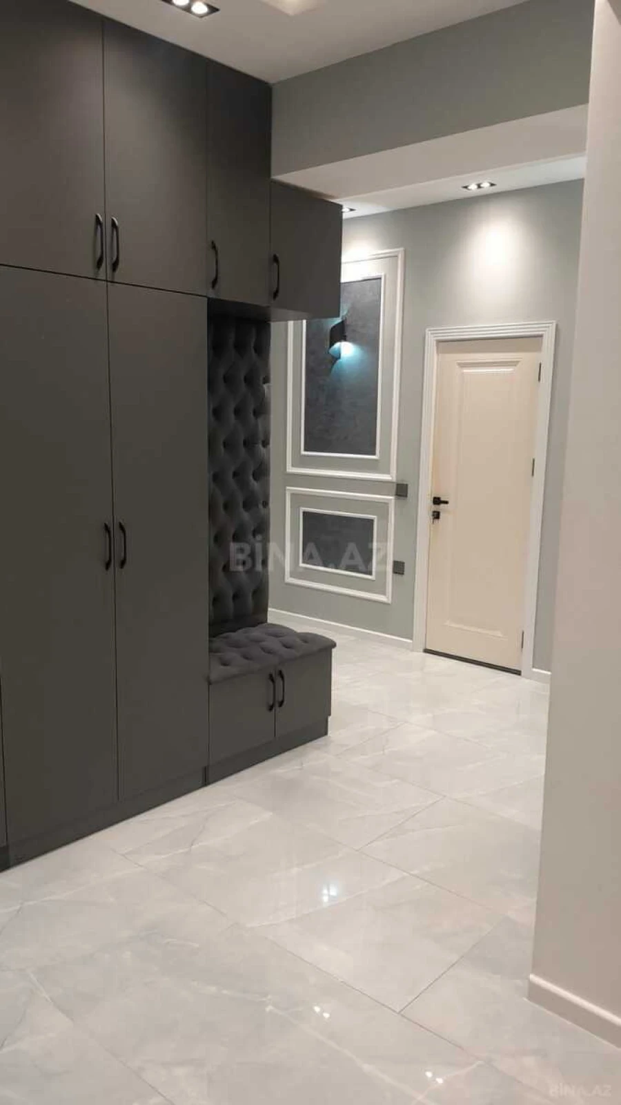 Kirayə verilir 2 otaqlı mənzil 61 m²
