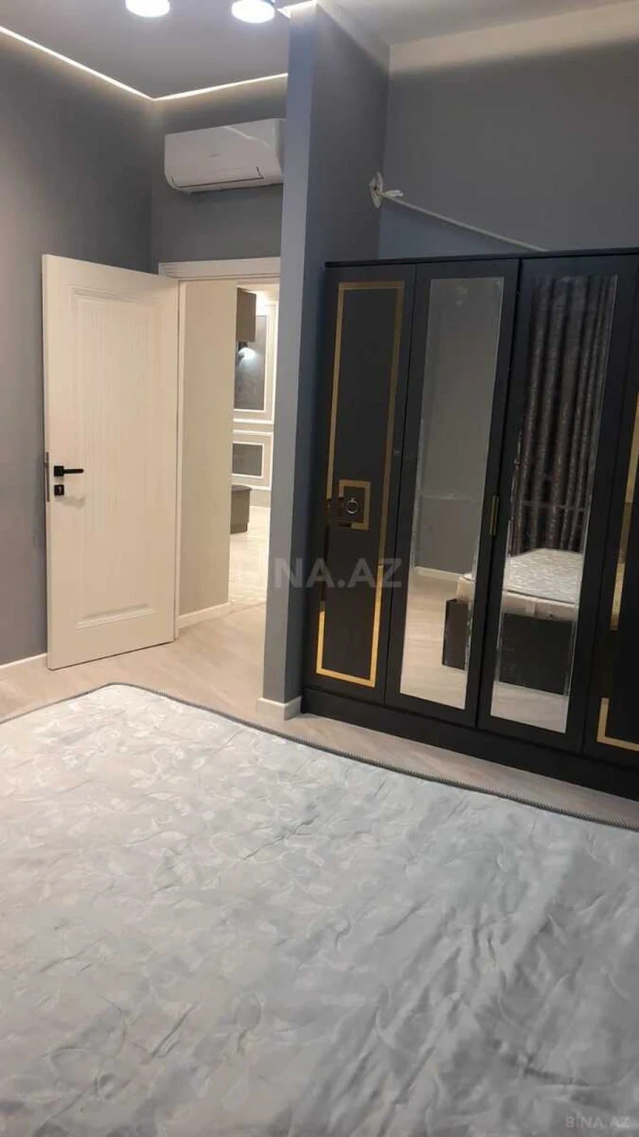 Kirayə verilir 2 otaqlı mənzil 61 m²