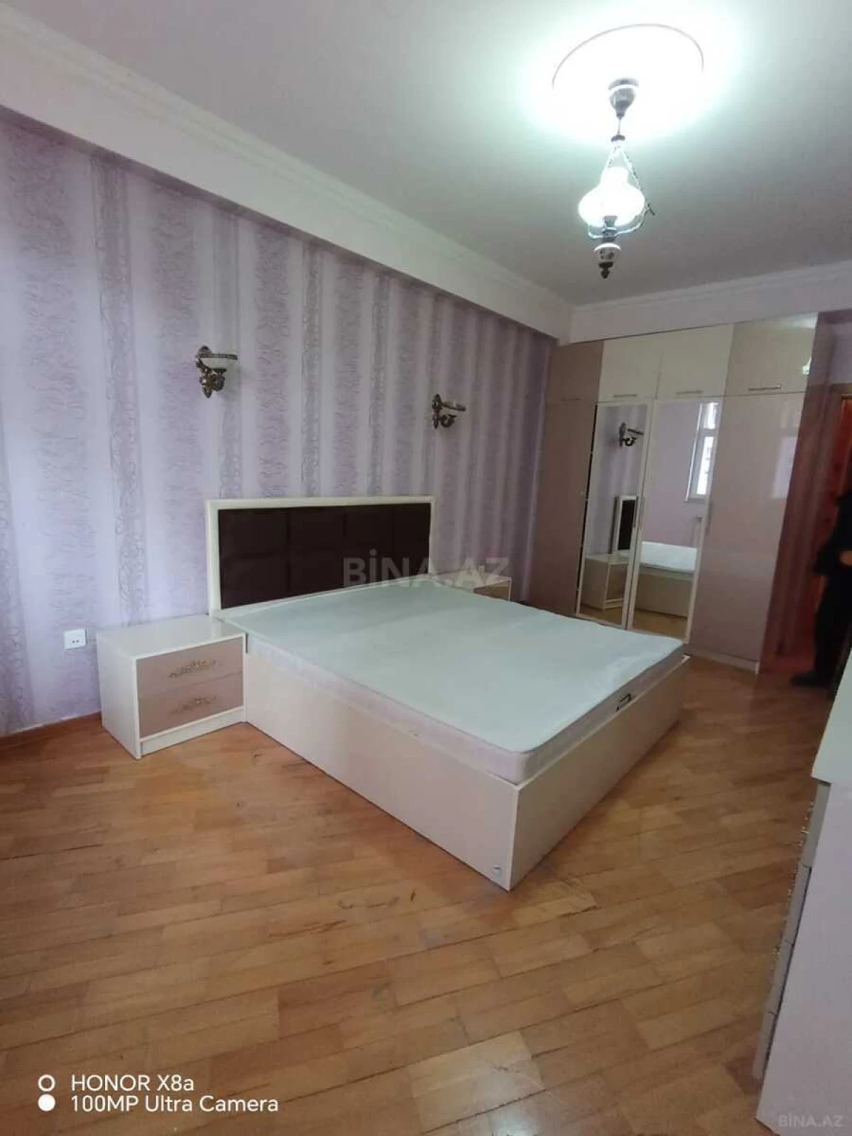 Satılır 2 otaqlı mənzil 90 m²