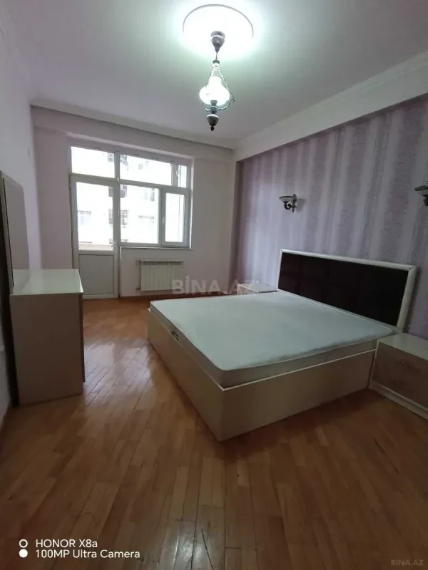 Satılır 2 otaqlı mənzil 90 m²