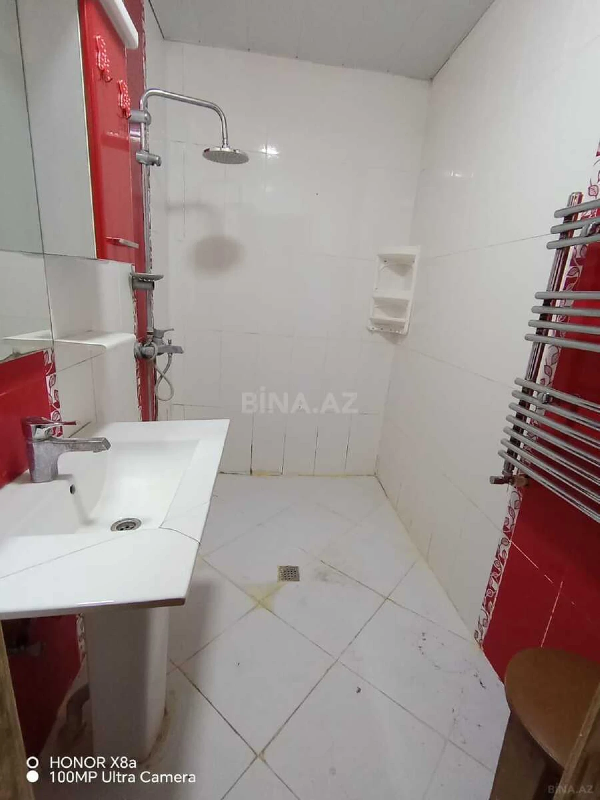 Satılır 2 otaqlı mənzil 90 m²