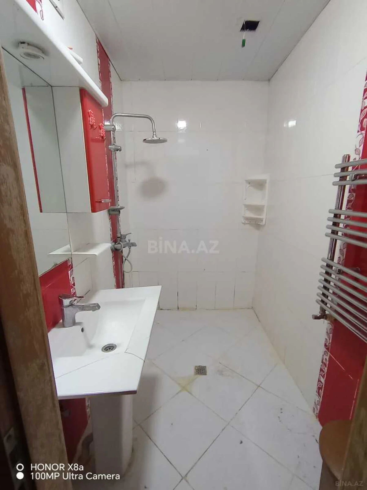 Satılır 2 otaqlı mənzil 90 m²