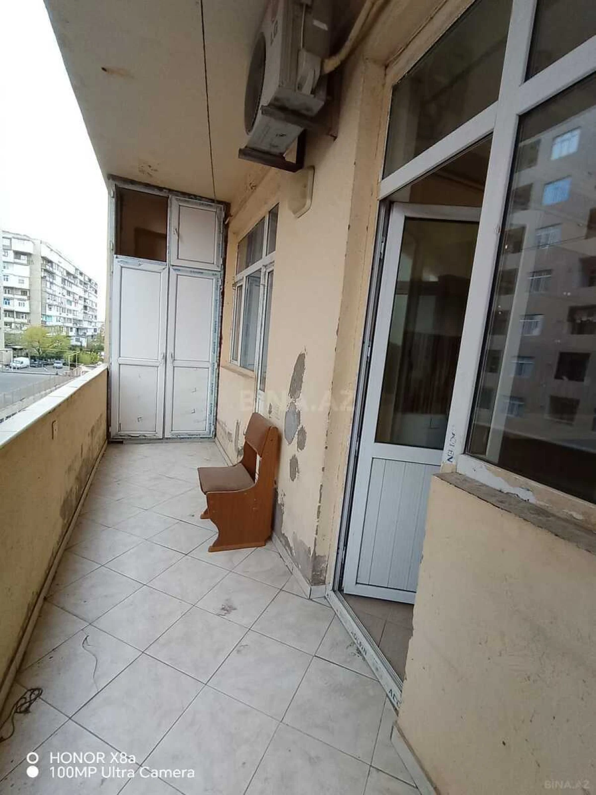 Satılır 2 otaqlı mənzil 90 m²