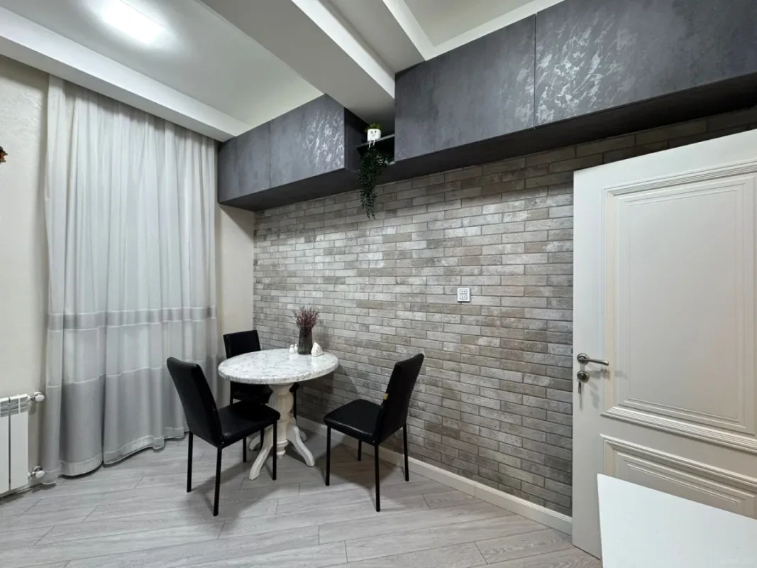 Satılır 3 otaqlı mənzil 80 m²