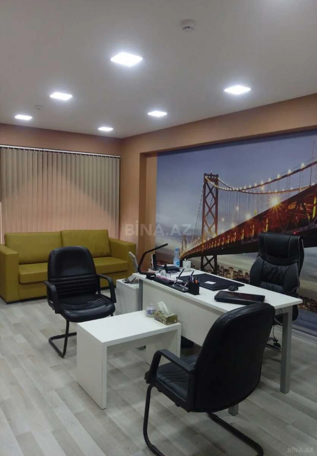 Kirayə verilir 2 otaqlı ofis 55 m²