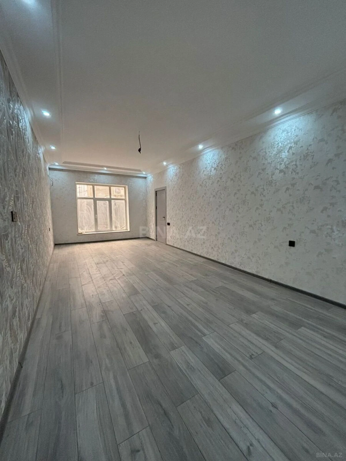 Satılır 5 otaqlı həyət evi 140 m²